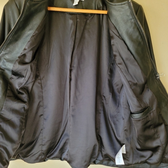 Denim & Company faux leather Embroidered front zip lined jacket - Picture 5 of 16